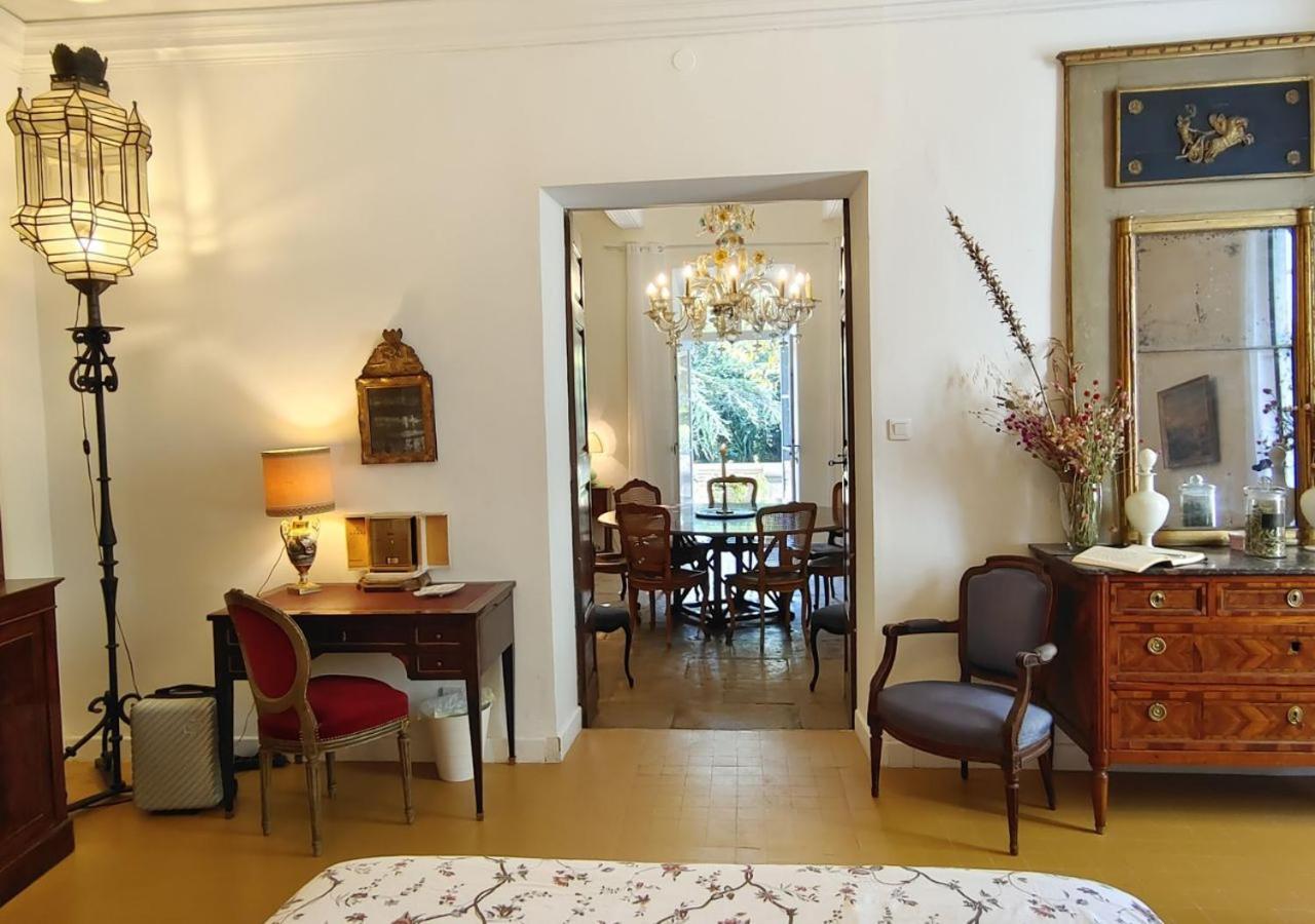 Bed and Breakfast Rue Du Chateau A Cabrieres D'Avignon Exterior foto